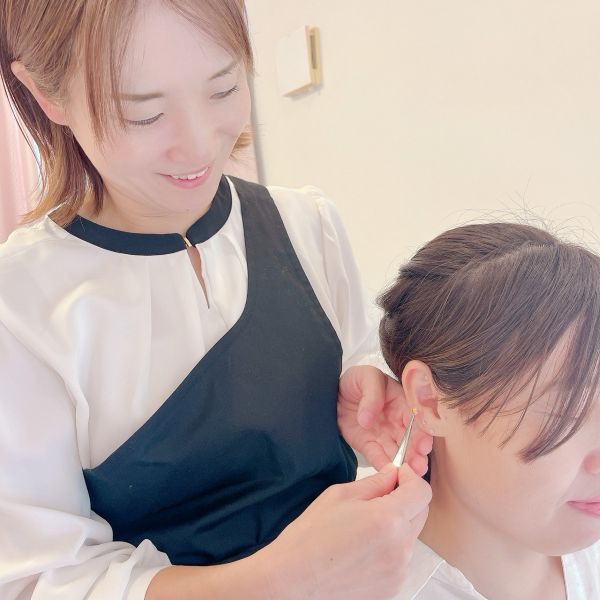耳ストレッチ